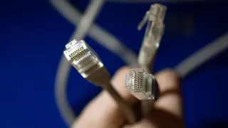 Крупные российские IT-компании просят власть сформировать согласительный орган по интернет-блокировкам, предупреждая, что нынешние меры против VPN разрушают инфраструктуру Рунета и мешают работе разработчиков.