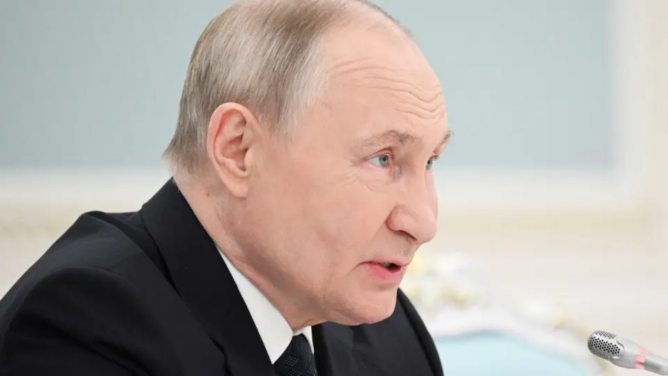 Власти рассчитывают увеличить число иностранцев в вузах до полумиллиона к 2030 году. Одновременно фиксируется рост вербовочной активности по привлечению иностранцев в вооружённые силы и подразделения с дронами, возникают случаи давления на студентов.