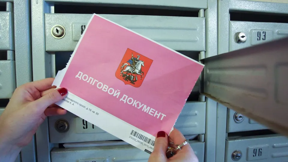 Обновлённый макропрогноз Минэкономразвития прогнозирует значительный рост платежей за коммунальные услуги до конца десятилетия: сильнее всего подорожает передача электроэнергии, также прогнозируется заметный рост тарифов на газ.