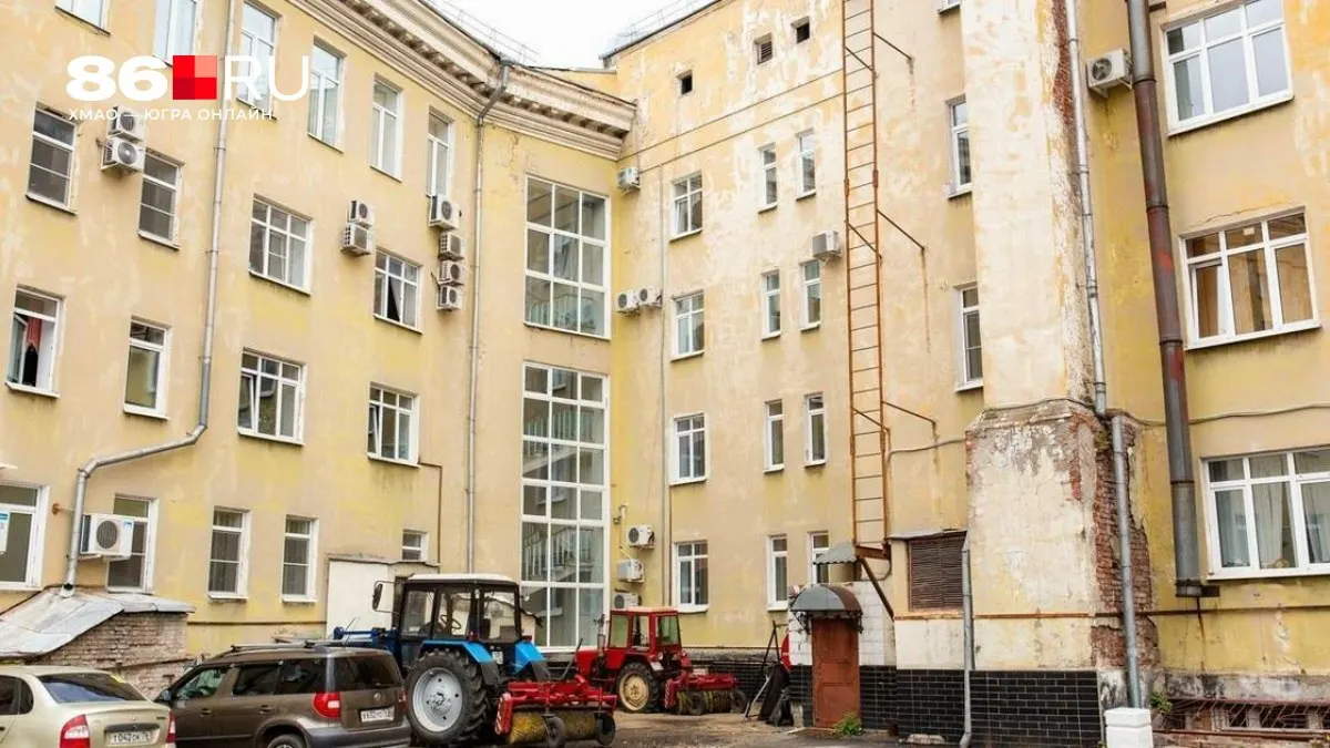 Госдума пояснила, что решения о переустройстве придомовой территории, включая паркоместа, принимаются на общедомовом собрании собственников.