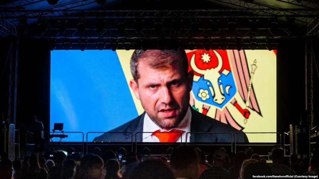 Через сеть подставных фирм и банков по всему миру были проведены платежи на миллиарды долларов с обходом санкций против России, часть которых шла через Китай и ОАЭ.