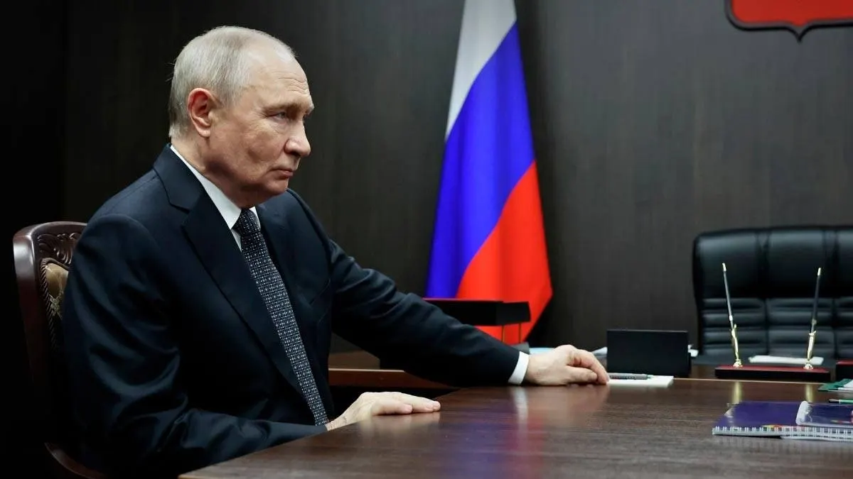 Государство планирует увеличить локальный выпуск аккумуляторов к 2030 году; в Москве запускается новая фабрика Росатома и развиваются передовые энергонакопители.