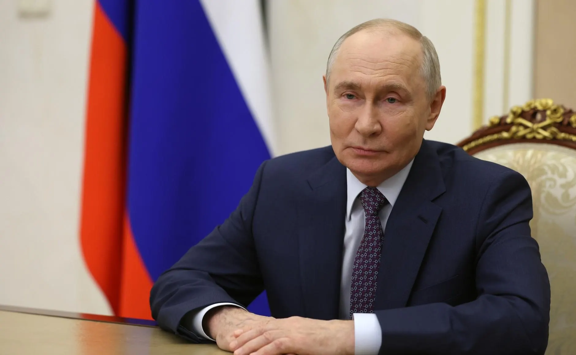 Президент поздравил педагогов с профессиональным праздником и отметил их важную роль в развитии страны.
