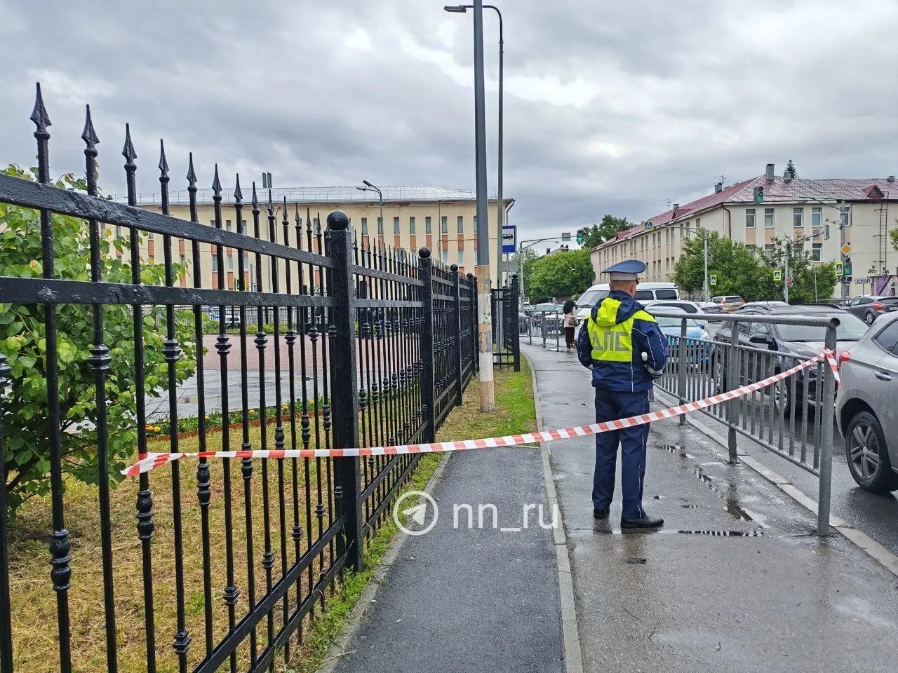 Ночью над регионами, включая Нижегородскую область, были сбиты десятки беспилотников. В Нижнем Новгороде пострадало здание областного суда, по предварительным данным пострадавших нет.