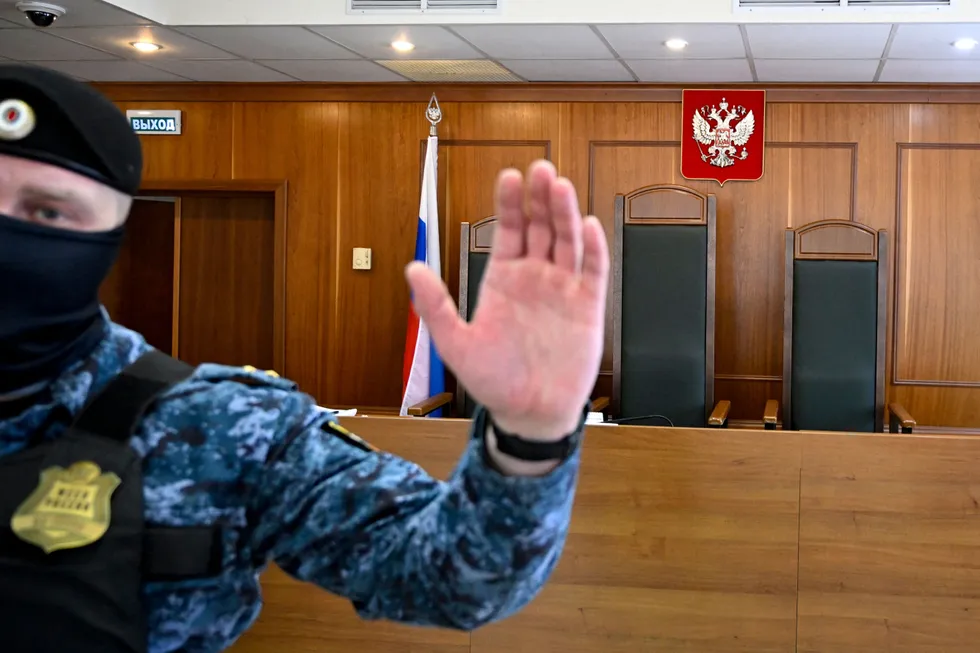 Судебный департамент перестал публиковать данные о судимости с 2005 года. Это лишило исследователей и правозащитников важного инструмента для отслеживания репрессий, судебной практики и косвенной оценки отправки обвиняемых на войну.