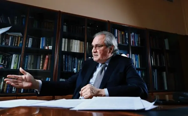 Валерий Фадеев заявил, что после признания иностранных вузов нежелательными с ними «нельзя вести дела», однако допускается изучение их научных работ; при сомнениях он посоветовал учёным обращаться в ФСБ.