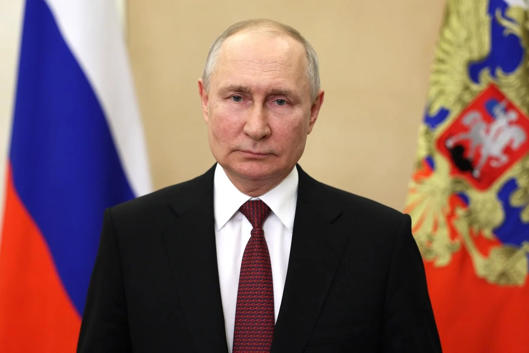 Указ, подписанный 12 июня, расширяет круг ветеранов, которым фонд «Защитники Отечества» сможет оказывать поддержку. Председателем фонда остаётся Анна Цивилева.