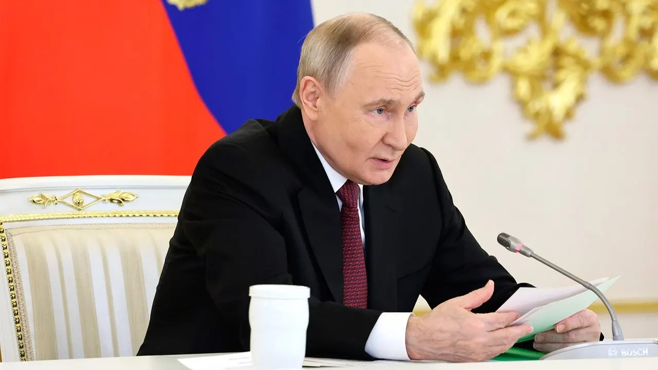 Президент заявил, что Россия растёт быстрее стран ЕС; по паритету покупательной способности экономика РФ — четвёртая в мире и первая в Европе.