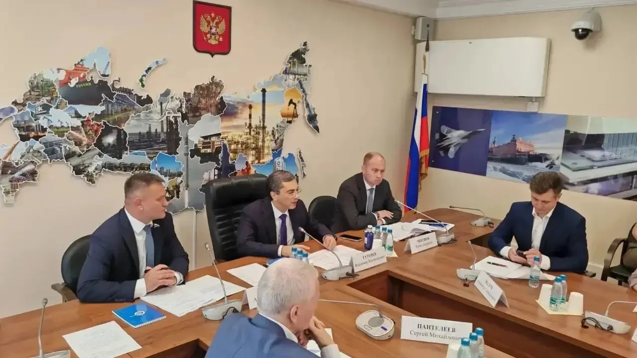 Депутат Александр Дроздов предложил закон, который даст профильным министерствам доступ к данным ФНС для отслеживания формирования стоимости продуктов и оперативного реагирования на резкий рост цен.