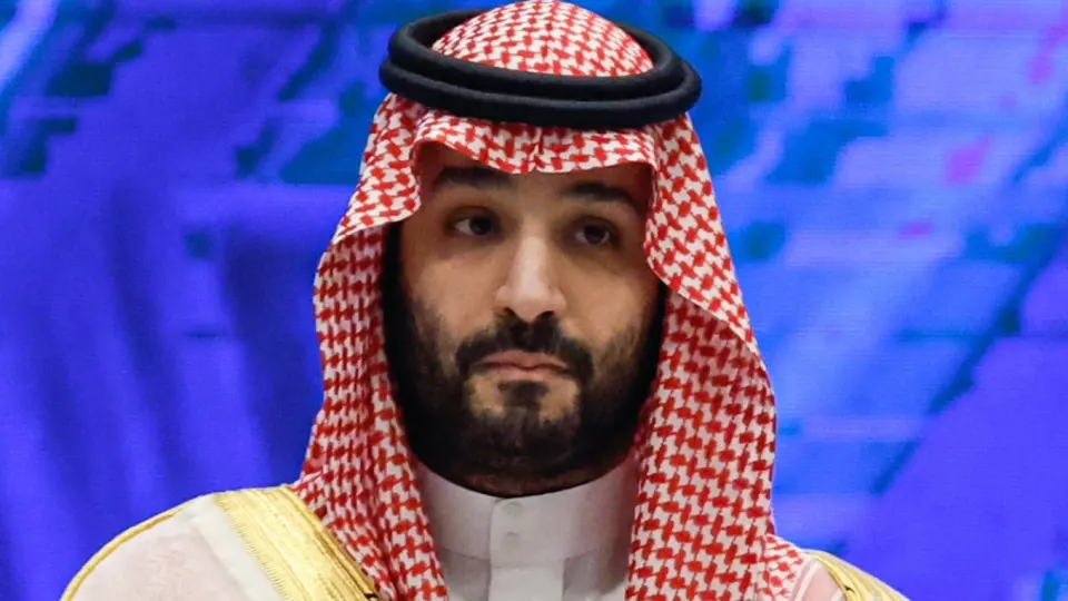 Королевство сократило официальную отпускную цену на сорт Arab Light на $11 за баррель и впервые с 2020 года предложит нефть с дисконтом к региональным бенчмаркам. Это усиливает ценовое давление на российскую нефть и может привести к переизбытку предложения на мировом рынке.